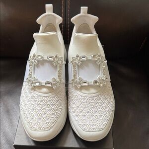 Roger Vivier Embellished White Slip-On Sneakers
Made in Italy 
Size 39